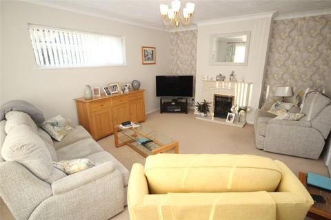2 bedroom bungalow for sale, Crossmead Avenue, New Milton, Hampshire, BH25