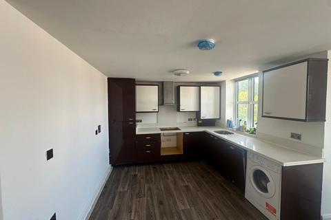 3 bedroom flat to rent, Wilson Gardens, Harrow HA1