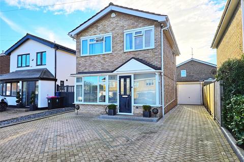 3 bedroom property for sale, Steeplefield, Leigh-on-Sea, Essex, SS9