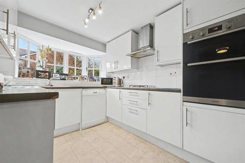 4 bedroom detached house for sale, Mulberry Gardens, Shenley