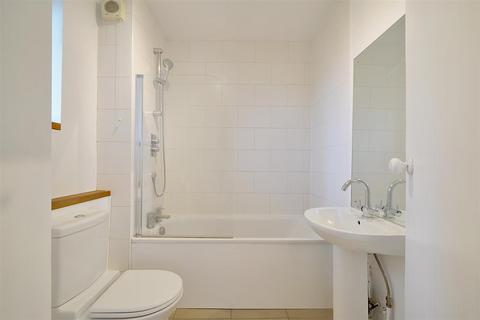 undefined, Ormonde Court, Upper Richmond Road, Putney