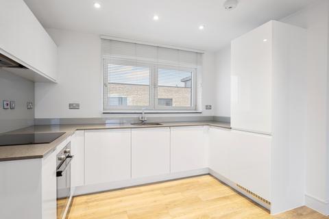 2 bedroom apartment to rent, Hartfield Road, London SW19