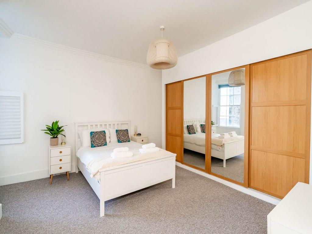 Interiors-16