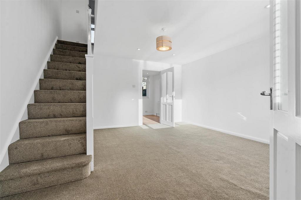28 Blandford Drive (8 of 23).jpg