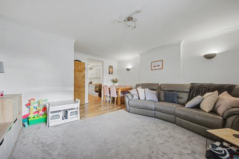 2 bedroom flat for sale, Victoria Road, Southampton SO32