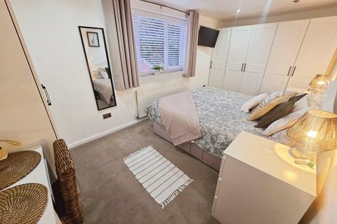 3 bedroom semi-detached house for sale, Spindlewood Road, Wigan WN3