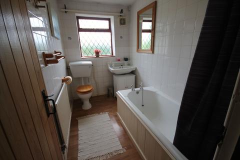 2 bedroom property to rent, Lower Calderbrook, Littleborough OL15