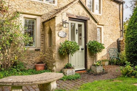 undefined, Upper Castle Combe