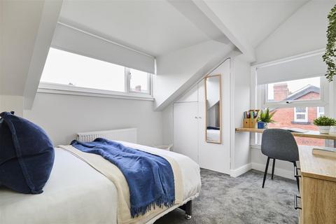 1 bedroom in a house share to rent, Beechwood Terrace, Burley, Leeds LS4, 2NG