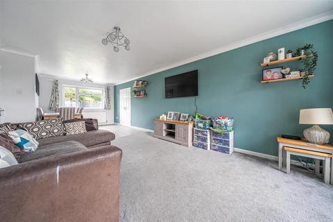 4 bedroom detached house for sale, Prinknash Road, Bedford