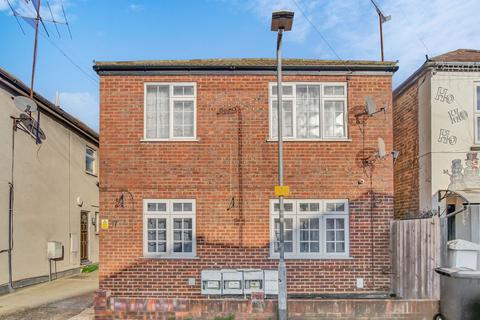 1 bedroom flat to rent, Hillside, Slough SL1