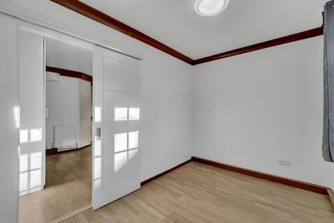 1 bedroom flat to rent, Hillside, Slough SL1