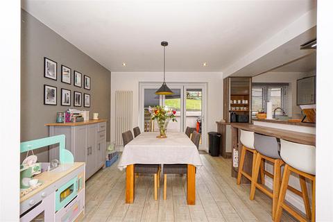 4 bedroom detached house for sale, Delaware Drive, St. Leonards-On-Sea