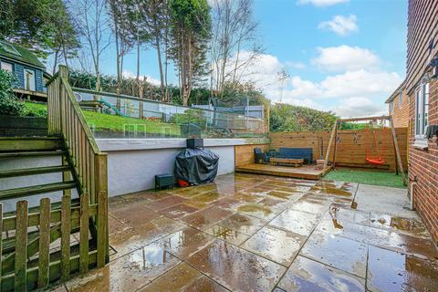 4 bedroom detached house for sale, Delaware Drive, St. Leonards-On-Sea