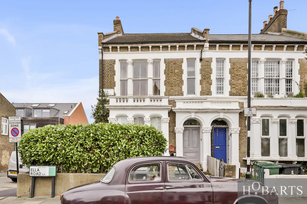 Top-Floor 2-Bed Maisonette with Garden
