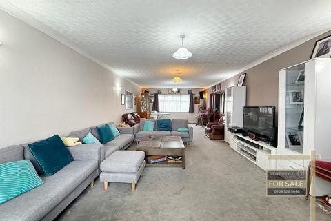 undefined, Waye Avenue, HOUNSLOW TW5