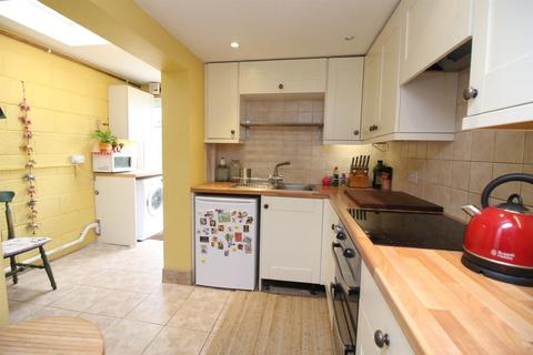 2 bedroom terraced house for sale, Churchfields Road, Salisbury SP2