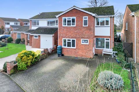 4 bedroom detached house for sale - Beech Avenue, Biggleswade SG18