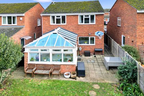 4 bedroom detached house for sale, Beech Avenue, Biggleswade SG18