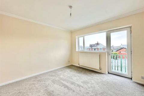 4 bedroom detached house for sale, Aldersgate, High Peak SK22