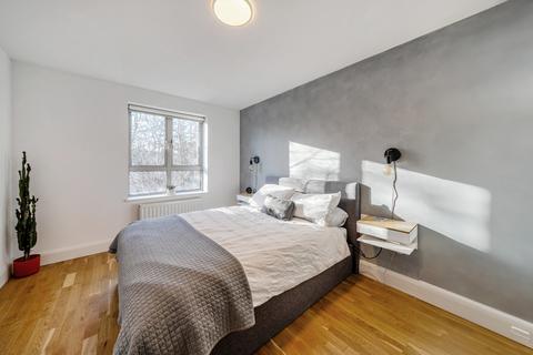2 bedroom apartment for sale, Brixton Water Lane, London