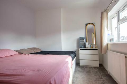 undefined, Dennis Avenue, Nottingham, NG9