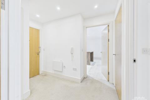 2 bedroom flat for sale, Selskar Court, Usk Way, Newport