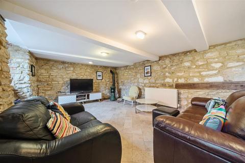 undefined, High Street, Harrold, Bedford