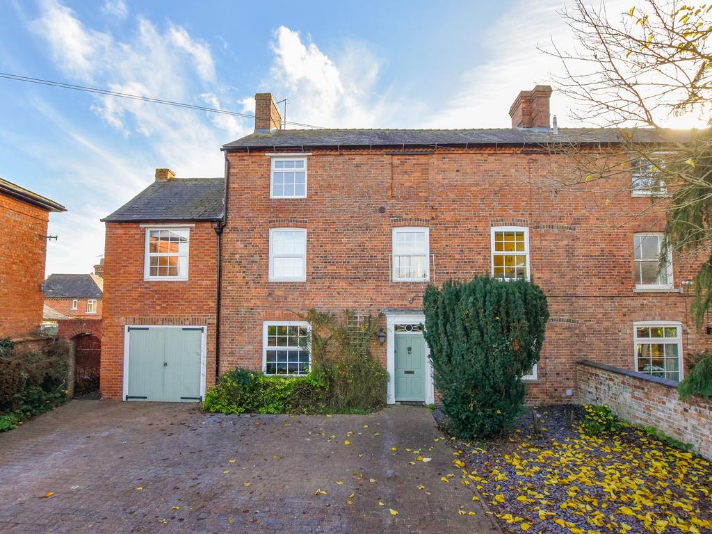 29 Brackley Road