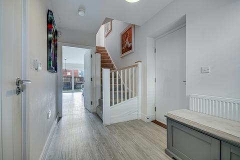 3 bedroom terraced house for sale, Joseph Prentice Way, Beaulieu, Chelmsford