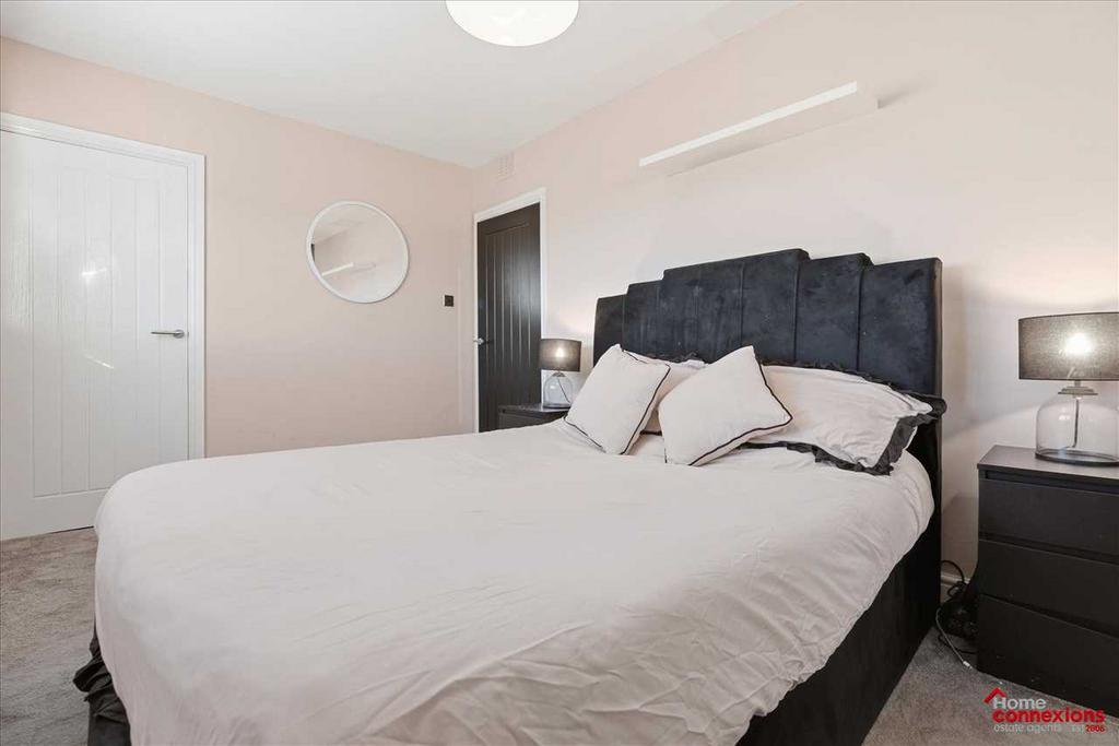 Bedroom One (2)