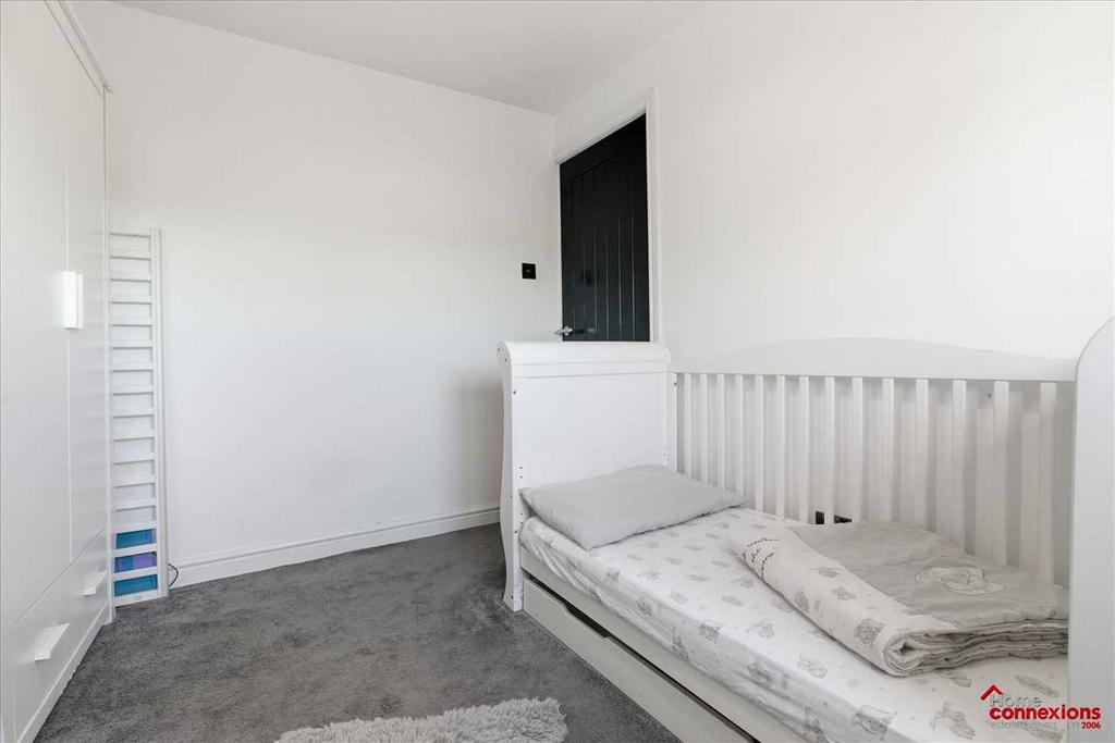 Bedroom Three (2)