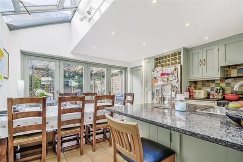 5 bedroom terraced house for sale, Petergate, SW11