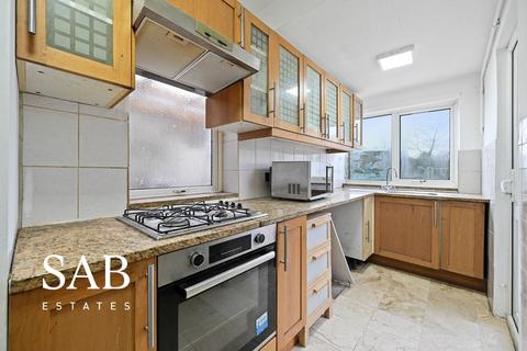 4 bedroom semi-detached house for sale, Lee Road, Perivale, UB6