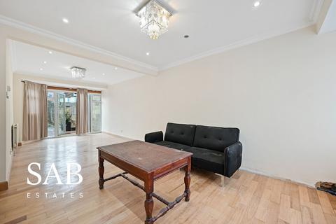 4 bedroom semi-detached house for sale, Lee Road, Perivale, UB6