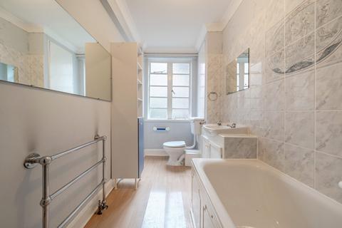 1 bedroom flat for sale, Balham High Road, Balham, London, SW17