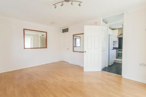 2 bedroom apartment to rent, Wyedale, London Colney