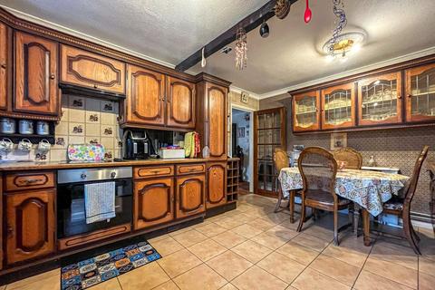 3 bedroom bungalow for sale, Whitehill Road, Standford, Bordon, Hampshire