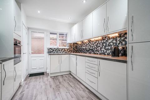 3 bedroom semi-detached bungalow for sale, Oberon Drive, Shirley