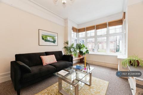 1 bedroom flat to rent, Kingsmead Road, London, SW2