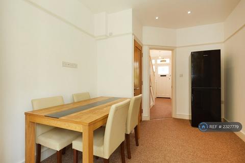 undefined, Woodland Way, Mitcham, CR4