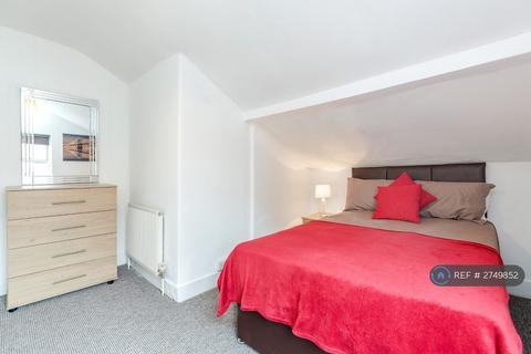undefined, Woodford Road, Watford, WD17