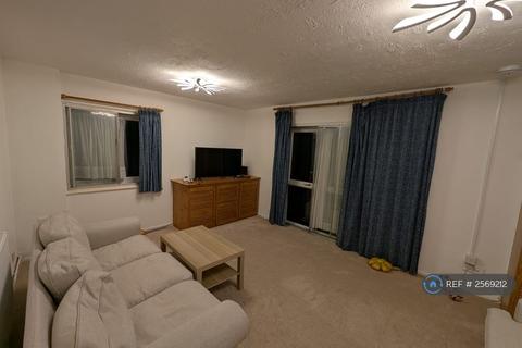 2 bedroom flat to rent, Deborah Close, Isleworth, TW7