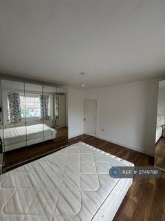 4 bedroom flat to rent, Granville Road, London, N12