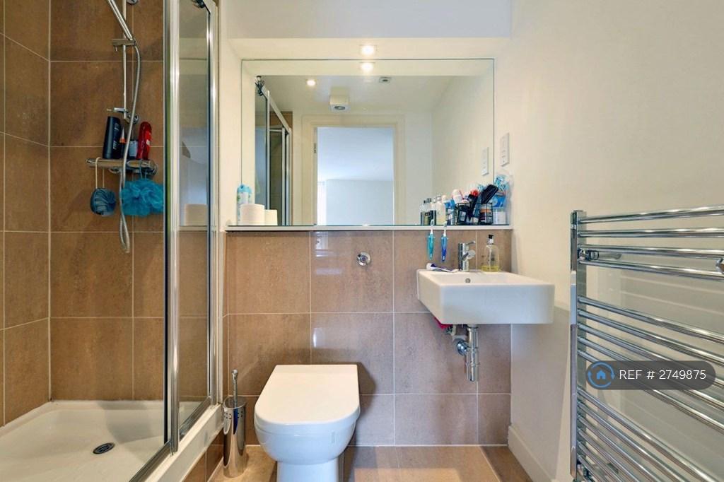 En Suite Bathroom