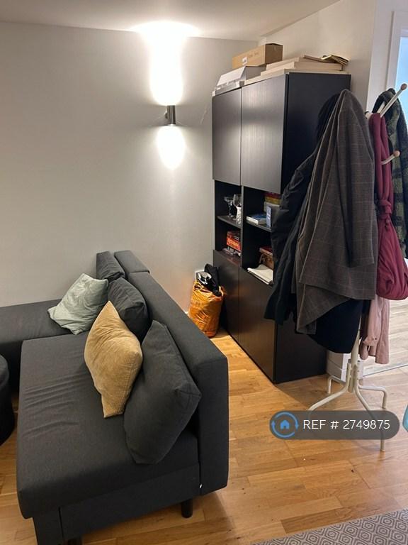 Lounge 2