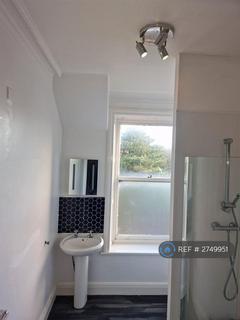 1 bedroom flat to rent, St. Georges Square, Lytham St. Annes, FY8