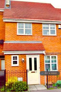 3 bedroom end of terrace house to rent, Miller Road, Bedford, MK42