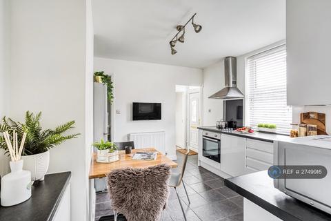 3 bedroom terraced house to rent, Peach Street, Derby, DE22