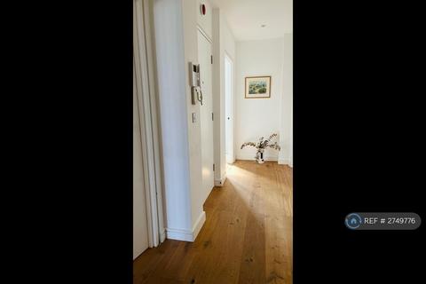2 bedroom flat to rent, London, London, W4